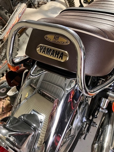 【美車】SR400お洒落なホワイト/低走行/車検7年10月/ローダウンサス 美車】SR400お洒落なホワイト/低走行/車検7年10月/ローダウンサス