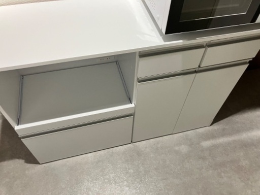 【明日まで】収納力に優れたキッチンカウンター