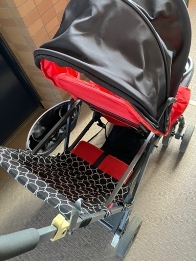 ２人乗りベビーカー　Joovy Caboose