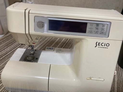 ジャノメコンピュータミシン　セシオ　8300 中古