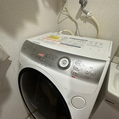 【交渉中・ジャンク品】ドラム式洗濯機　TOSHIBA ザブーン