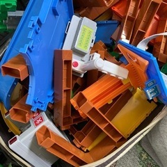 早いもの勝ち！大量のトミカタウン