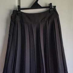 【新品】黒のプリーツスカート