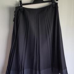 【新品】黒のプリーツスカート