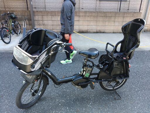 ｄ68土日もお子様と土足のままいろいろなタイプの電動自転車のご試乗可能です。  ️電動自転車・リサイクル専門店　　ご試乗をしてから、ご購入できます。  ２０インチ、チャイルドシート、２人乗り、３人乗り、１人乗り電動自転車  バカ良心的な電動自転車屋１００日間・安心の無料点検・️無料交換保証サービス付き  後ろチャイルドシートを大きめのかごに変更のオプション無料です。  バッテリーは新品の９０％以上の性能です。  １回の充電で３