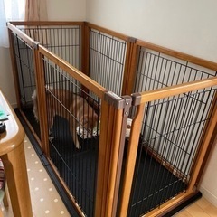 ペット　木製ケージ（トレー付き）