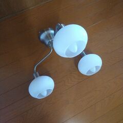 【取引中】IKEA照明器具ライト電球付き