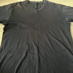 UNIQLO 黒Tシャツ