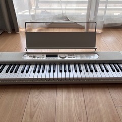 CASIO 電子ピアノ LK-520
