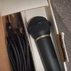 COLUMBIA（コロムビア）マルチレーザーディスク・カラオケシステムとレーザーディスクケースとマイクロホン中古美品です。