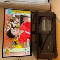 テレビ　39型