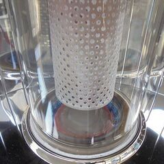 動作確認済 TOYOTOMI トヨトミ  煙突式ストーブ コンクリート23畳~木造17畳  日本製 ホワイト HR-650F(W) 19年製 (S871srxY)