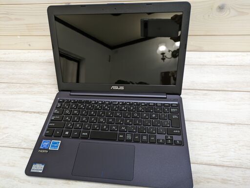 【掘り出し物大特価！】ASUS E203N VivoBook