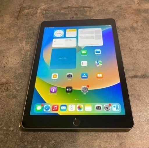 iPad5世代　32G グレー　Wi-Fiモデル