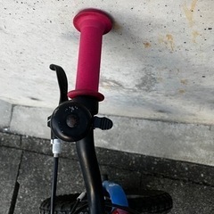 定価の半額以下！！ヨツバサイクル　14インチ　ヒーローレッド　