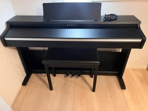 カワイ電子ピアノ　KDP70B