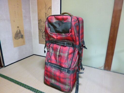 キャリーバック　車輪付き　BURTON