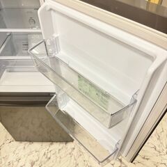  17569  AQUA 一人暮らし　2D冷蔵庫 2020年製 126L ◆大阪市内・東大阪市他 5,000円以上ご購入で無料配達いたします！◆ ※京都・高槻・枚方方面◆神戸・西宮・尼崎方面◆生駒方面、大阪南部方面　それぞれ条件付き無料配送あり！            