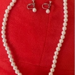 真珠のネックレス＆イヤリング
