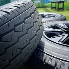 （決まりました！）15インチ　ホイールタイヤ（キャラバン）