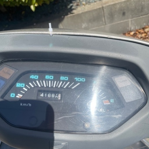 カウル補習に取り掛かったら値段上げます☝️リード90 通勤快速 現状 2ストは良いよ✨ カウル補習に取り掛かったら値段上げます☝️リード90 通勤快速 現状 2スト