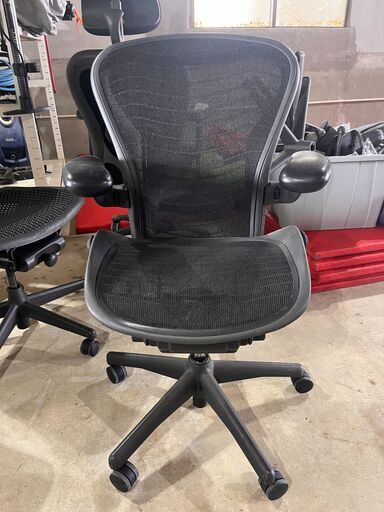 ハーマンミラー アーロンチェア Bサイズ黒第二 Herman Miller Aeron