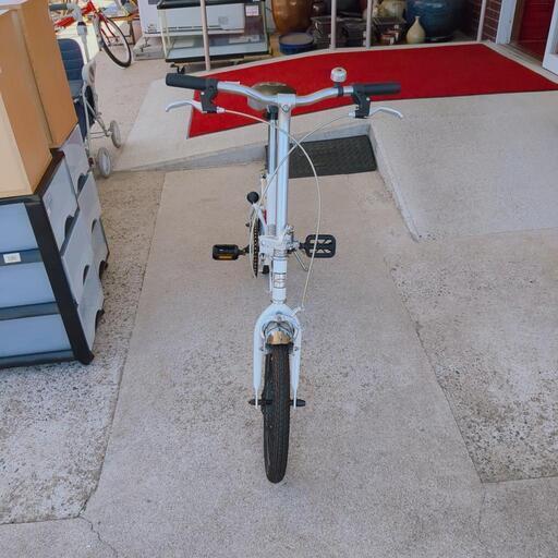 シボレー折りたたみ自転車☆おしゃれ、コンパクト【こちらは店舗です