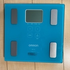 OMROM 体重計