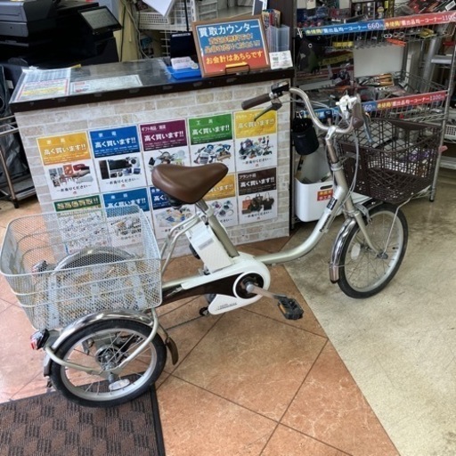 久々入荷Panasonic パナソニック ViVi ビビライフ 18/16インチ 電動アシスト三輪自転車 BE-ELR832 16Ah952