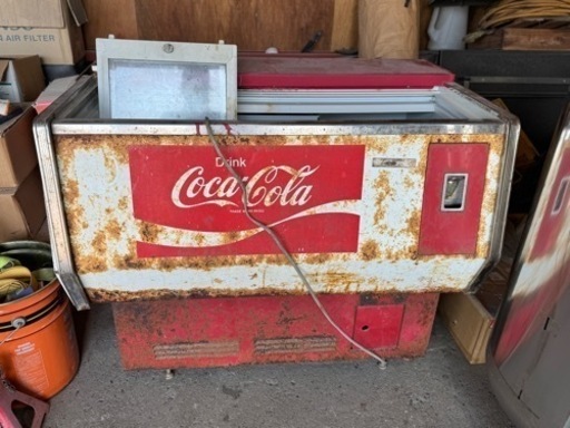 5月中まで保管コカコーラ冷蔵庫