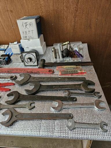 工具一式、未開封揮発性防錆剤6缶