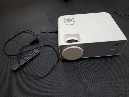 プロジェクター小型 4K対応5G WiFi ぷろじぇくたー Bluetooth5.1搭載HiFi 家庭用プロジェクターホームシアターネイティブ1080PフルHD 4D台形補正