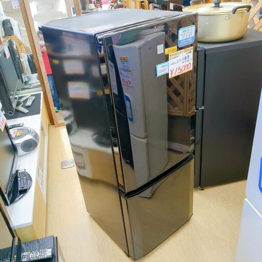 三菱✨2ドア冷蔵庫✨MRーＰ15EC－KK✨上が冷凍 146L✨2018年製✨動作確認済(保証３ヵ月）・洗浄・除菌済み✨USED品✨サイズ：（約）幅48×奥行59×高さ121ｃｍ【こちらは店舗です。浜村鹿野温泉ICから3分 買取本舗 宮本リサイクル 営業時間9～19時 定休日水曜のみ】【こちらは店舗です。浜村鹿野温泉ICから3分 買取本舗 宮本リサイクル 営業時間9～19時 定休日水曜のみ】