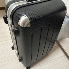 スーツケース3〜4泊用　黒色
