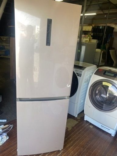 購入者決めました3️⃣1️⃣福岡市内配送無料　2018年式 AQR-VD32F-N 冷蔵庫 FREEzing+（フリージングプラス） ライトシャンパン [2ドア /右開きタイプ /324L]