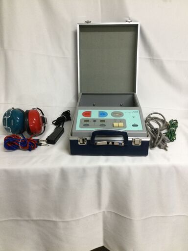 【北見市発】リオン RION オージオメータ AA-54 聴力検査 聴力測定 医療 (D5677nthY)