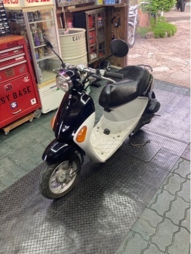 バイク スズキレッツ4 インジェクション　CA46A