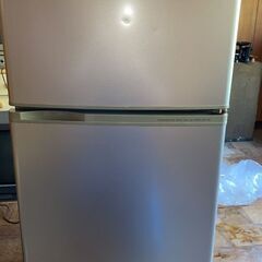 2003年式SANYO冷蔵庫です。