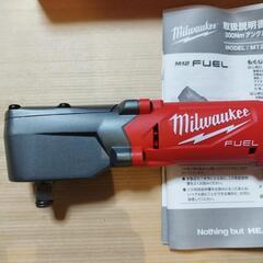【新品】ミルウォーキー 1/2コードレス電動アングルインパクトレンチ(本体) M12 FRAIWF12-0 JP 12V 300Nm
