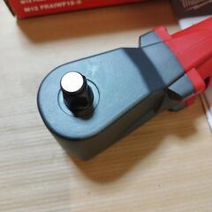 【新品】ミルウォーキー 1/2コードレス電動アングルインパクトレンチ(本体) M12 FRAIWF12-0 JP 12V 300Nm