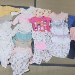 70.80 女の子ベビー服27点