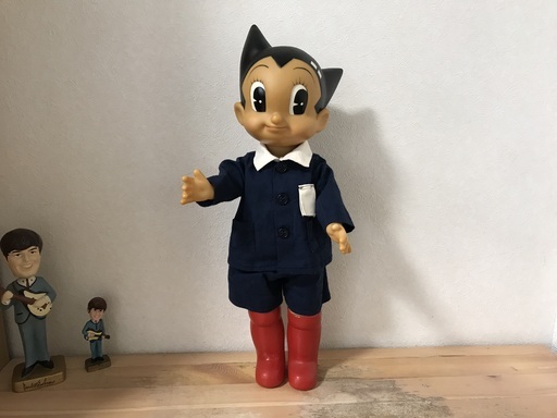 鉄腕アトム復刻版ソフビ 学生服 ビリケン商会  身長は約44㎝になります。