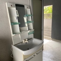 洗面化粧台 1月中に引き取って頂ける方12000円