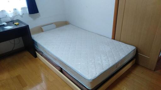 家具 セミダブルベッド