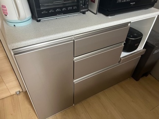 キッチンボード