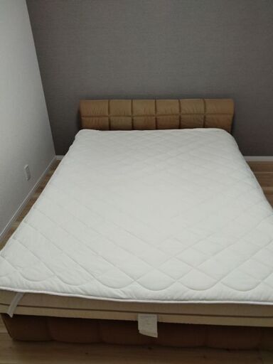 【クイーンベッド】即引渡し可