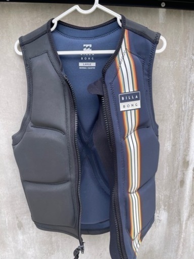 ビラボン Billabong ライフジャケット 厳しく