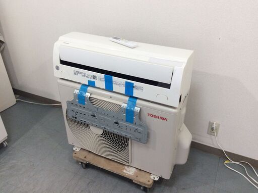 （5/13受渡済）YJT8683【TOSHIBA/東芝 14畳用エアコン】美品 2021年製 大清快 RAS-H401M 家電 冷暖房 エアコン 壁掛型 100V