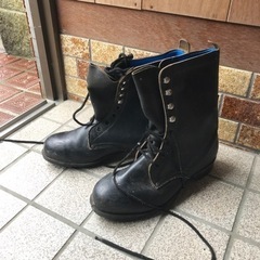 靴 ブーツ　職業用　鉄板入り　安全靴