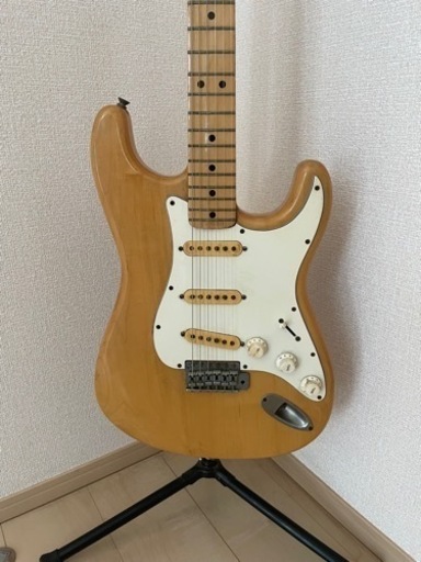 ジャパンビンテージ フェルナンデス ストラト 張りメイプルFST-75N ギター